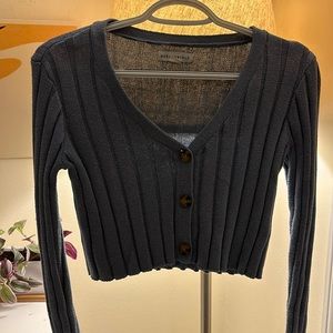 Long sleeve crop sweater